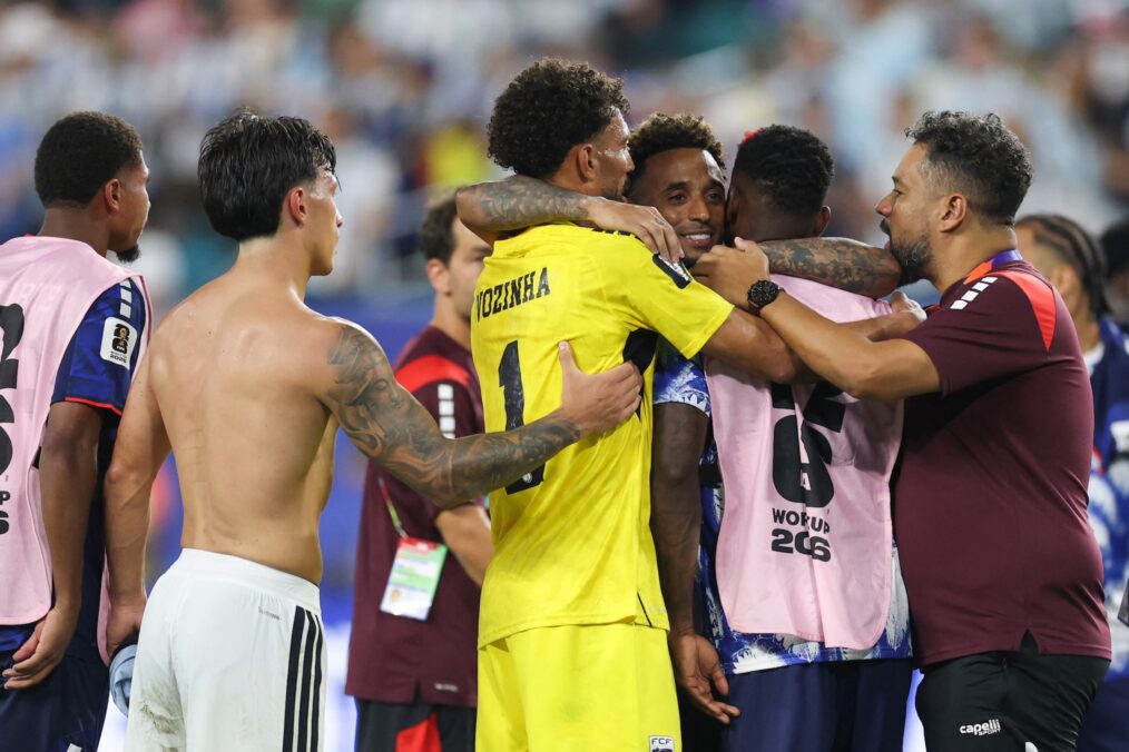 Cape Verde's goalkeeper #01 Vozinha reacts with teammates after losing the 2026 World Cup round of 32 football match between Argentina and Cape Verde at the Miami Stadium in Miami Gardens on July 3, 2026. (Photo by PATRICIA DE MELO MOREIRA / AFP via Getty Images)