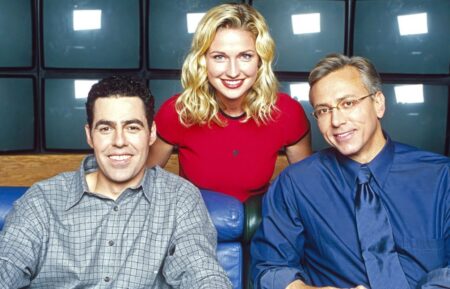 LOVELINE, from left: Adam Carolla, Kris McGaha, Dr. Drew Pinsky, 1996-2000. ph: Paul McCallum / ©MTV / Courtesy Everett Collection