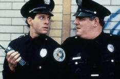 Steve Guttenberg as Carey Mahoney and Peter Van Norden as Vinnie Schtulman in 'Police Academy 2: Their First Assignment'