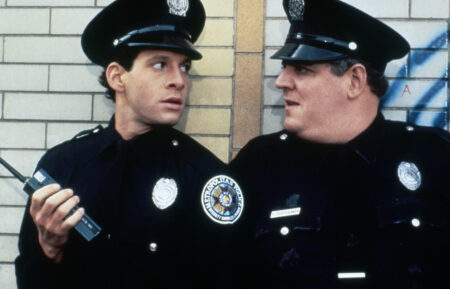 Steve Guttenberg as Carey Mahoney and Peter Van Norden as Vinnie Schtulman in 'Police Academy 2: Their First Assignment'