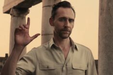 'Pompeii': See Tom Hiddleston Make Emotional Return to Ruins After 'Out of Time' Doc