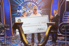 WHO WANTS TO BE A MILLIONAIRE – “In the Hot Seat: Ben Affleck & Jamie Ding / Jason Alexander & Wayne Knight / Tig Notaro & Pete Holmes” – Ben Affleck and Jamie Ding go for the million; meanwhile, Jason Alexander reunites with his “Seinfeld” co-star Wayne Knight, and comedians Tig Notaro and Pete Holmes take their turn in the hot seat. WEDNESDAY, JULY 29 (8:00-9:01 p.m. EDT) on ABC. (Disney/Eric McCandless) JAMIE DING, BEN AFFLECK, JIMMY KIMMEL