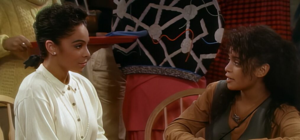 A Different World - Jasmine Guy and Lisa Bonet - Season 1 Episode 1