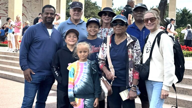 Alfonso Ribeiro Enjoys Big Family Vacation Ahead of ‘Dancing With the Stars’ Return