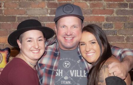 Garth Brooks and daughters August and Allie