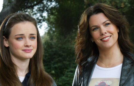 Alexis Bledel and Lauren Graham in 'Gilmore Girls'