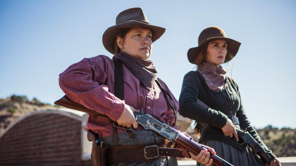 Merritt Wever as Mary Agnes and Michelle Dockery as Alice Fletcher in ‘Godless’
