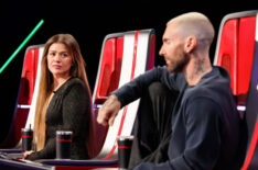 Kelly Clarkson and Adam Levine in 'The Voice'