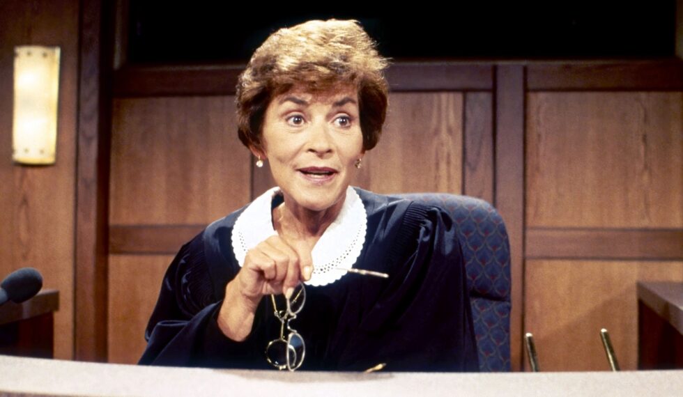 JUDGE JUDY, Judge Judy Sheindlin, 1996- 2021. ©Paramount TV / Courtesy Everett Collection