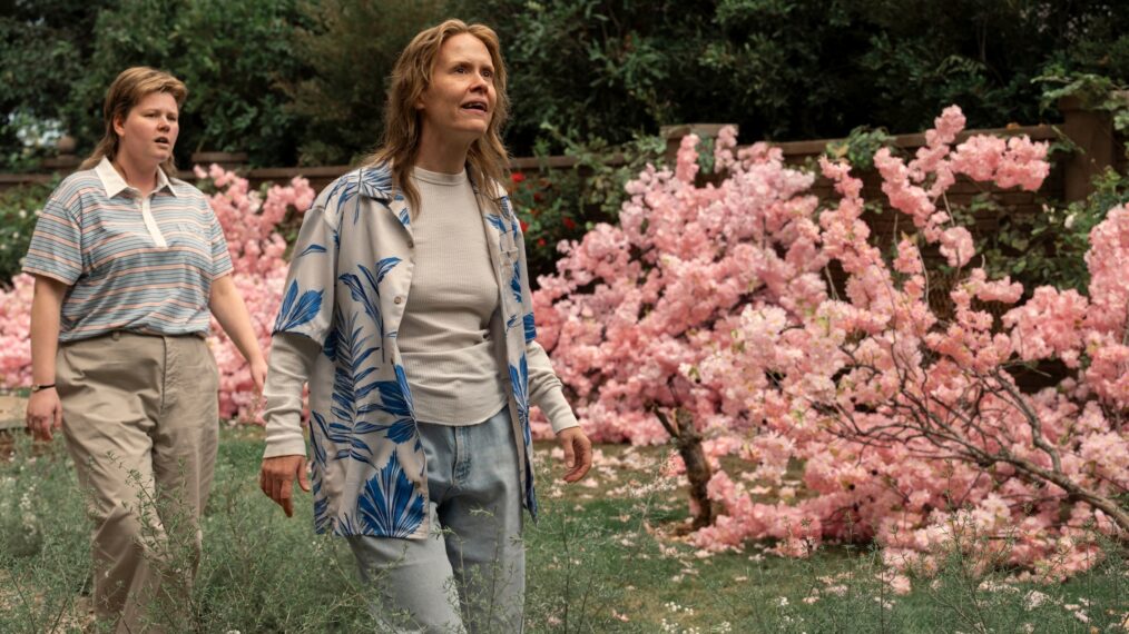 Monster: The Lizzie Borden Story. (L to R) Jessie Lee as Shelby, Sarah Paulson as Aileen Wuornos in episode 406 of Monster: The Lizzie Borden Story. Cr. Suzanne Tenner/Netflix © 2026