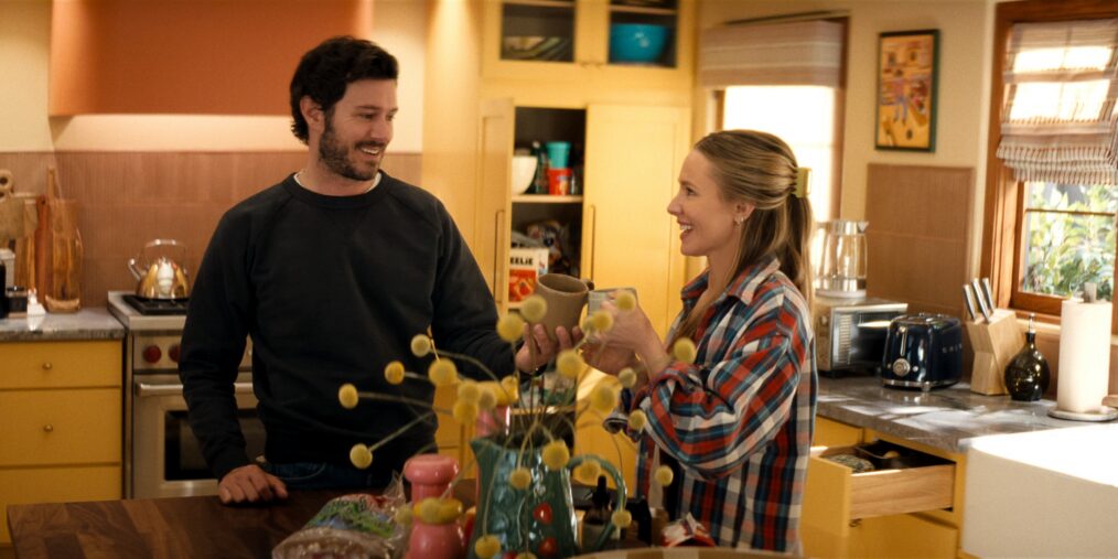 Adam Brody as Noah, Kristen Bell as Joanne in episode 301 of Nobody Wants This