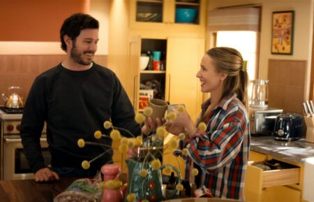 Adam Brody as Noah, Kristen Bell as Joanne in episode 301 of Nobody Wants This