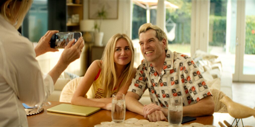 Justine Lupe as Morgan, Timothy Simons as Sasha in episode 306 of Nobody Wants This