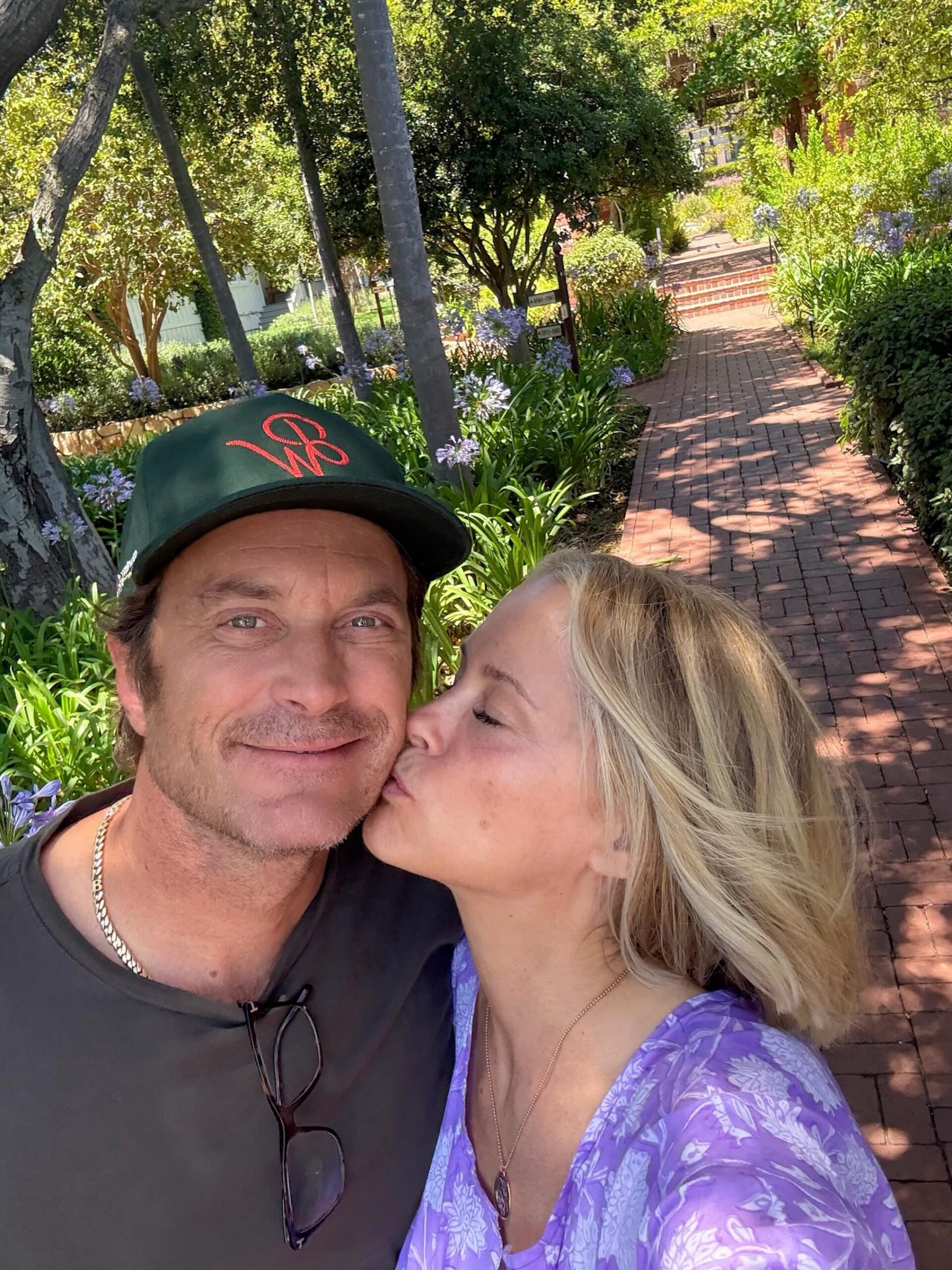Oliver Hudson of 'Special Forces' and wife Erinn Bartlett