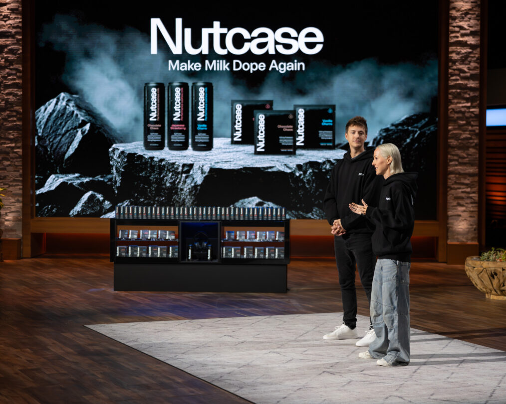 SHARK TANK - ÒDiary of a SharkÓ - Entrepreneur, investor and ÒDragonsÕ DenÓ Dragon Steven Bartlett makes his guest Shark debut. Passionate business owners pitch an anchored leash for dogs, an electrolyte-rich cashew milk, an on-the-go hydration pouch and a disposable heated vest. WEDNESDAY, OCT. 7 (10:01-11:00 p.m. EDT) on ABC. (Disney/Daniel Delgado Jr.) TYLER ÒNINJAÓ BLEVINS, JO WEINAND