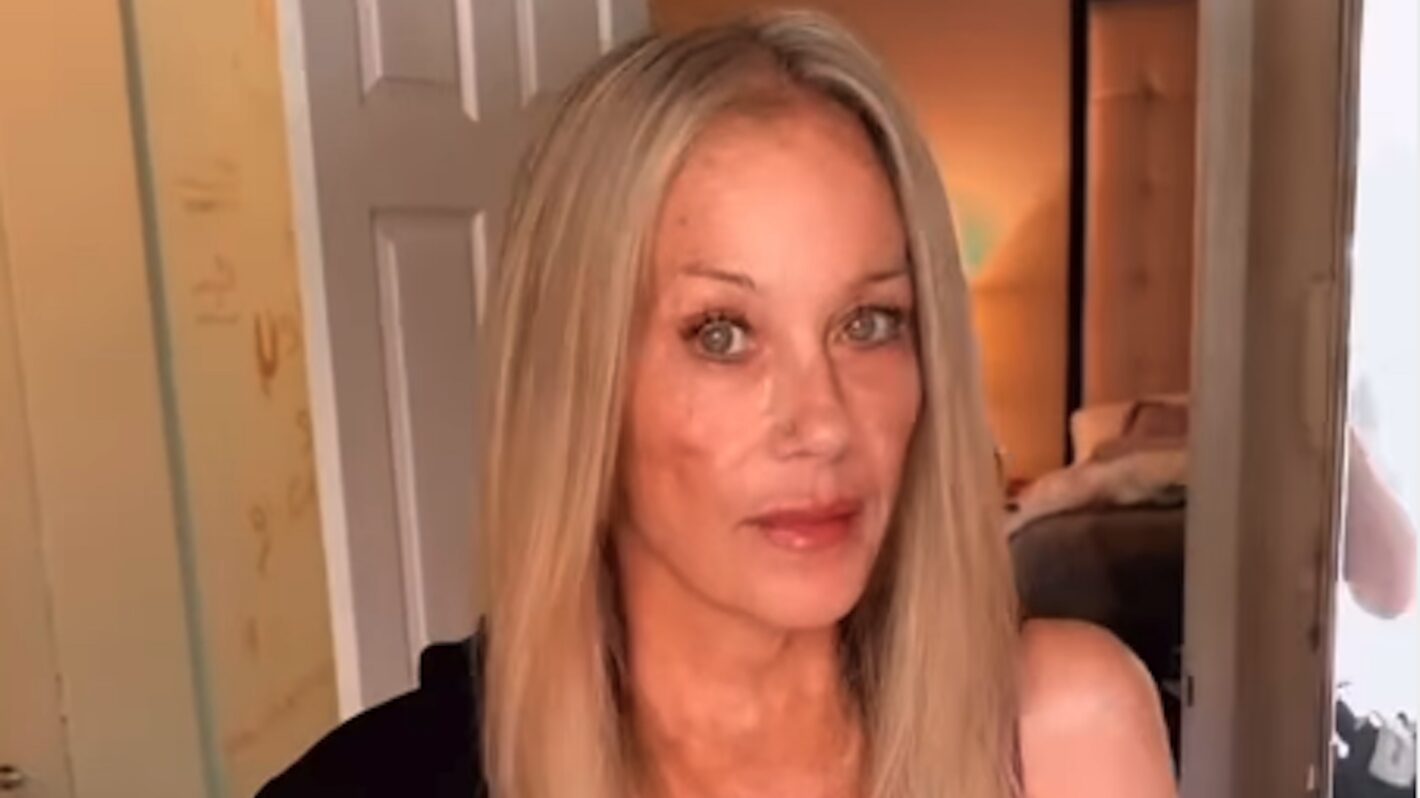 Christina Applegate Shows Off Fresh New Look in Rare Instagram After 4-Month Hospital Stay