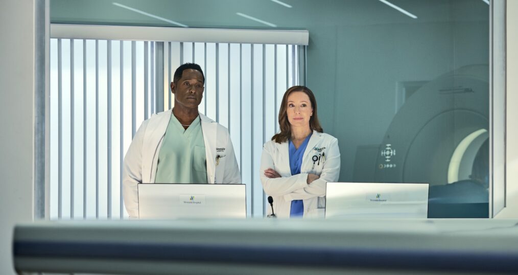 Blair Underwood as Ben, Molly Parker as Amy — 'Doc' Season 3