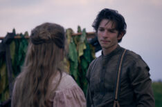 Florence Pugh as Cathy Ames, Mike Faist as Charles Trask in 'East of Eden'