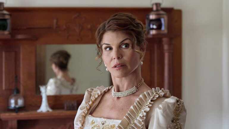 Lori Loughlin Talks Hallmark Return & Reviving ‘Garage Sale Mysteries’