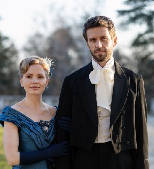 Eliza (Kate Phillips), Blake (Tom Durant-Pritchard) in 'Miss Scarlet' Season 7