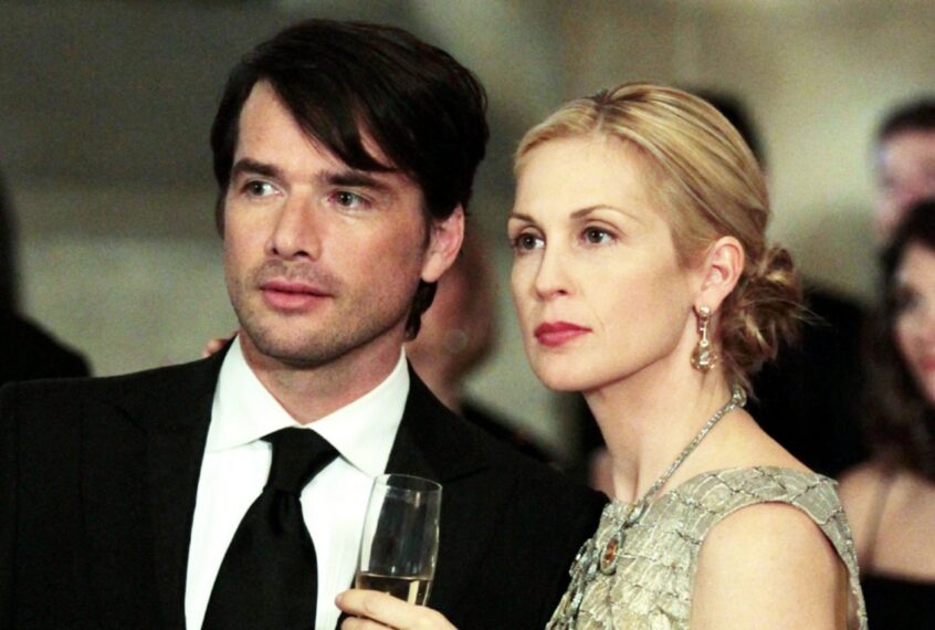 Matthew Settle, Kelly Rutherford, 'It's A Dad, Dad, Dad World', (Season 3, ep. 320, aired May 3, 2010).