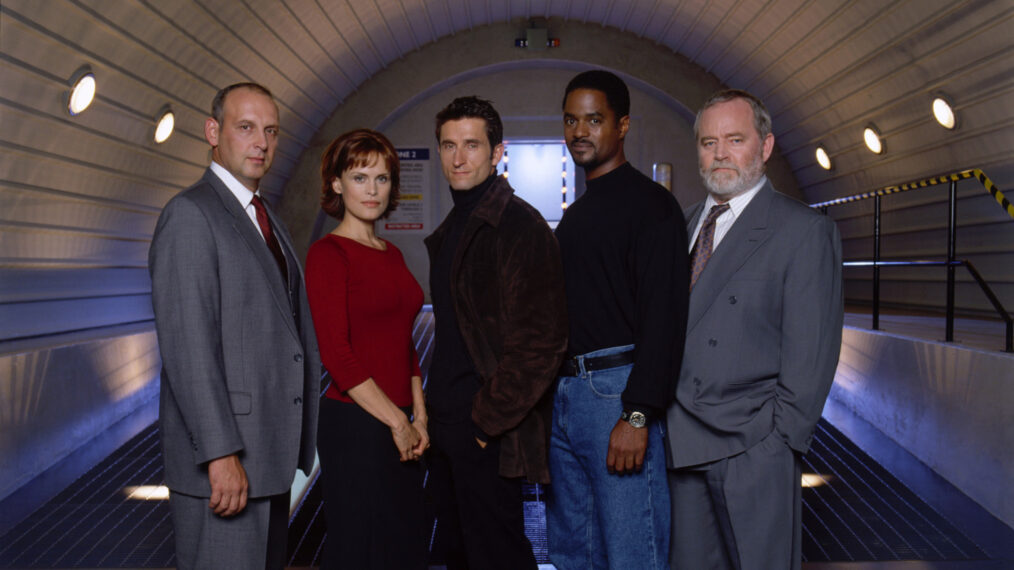 Nick Searcy, Justina Vail, Jonathan LaPaglia, Don Franklin, and Alan Scarfe of ‘Seven Days’