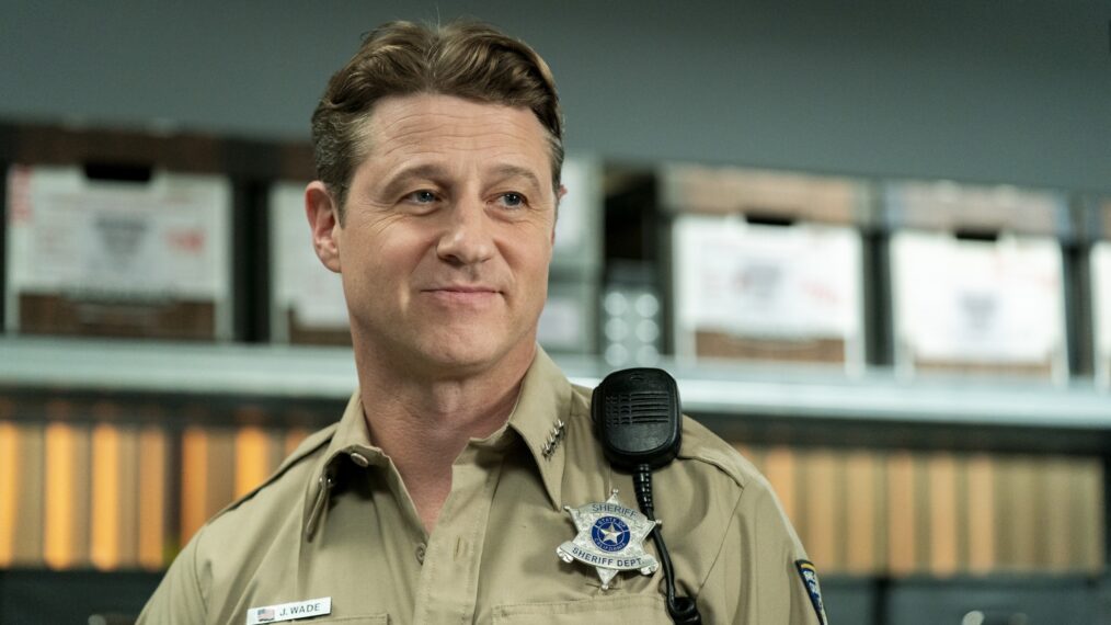 Ben McKenzie as Sheriff Jim Wade — 'Sheriff Country' Season 2 Premiere "Cyclone"