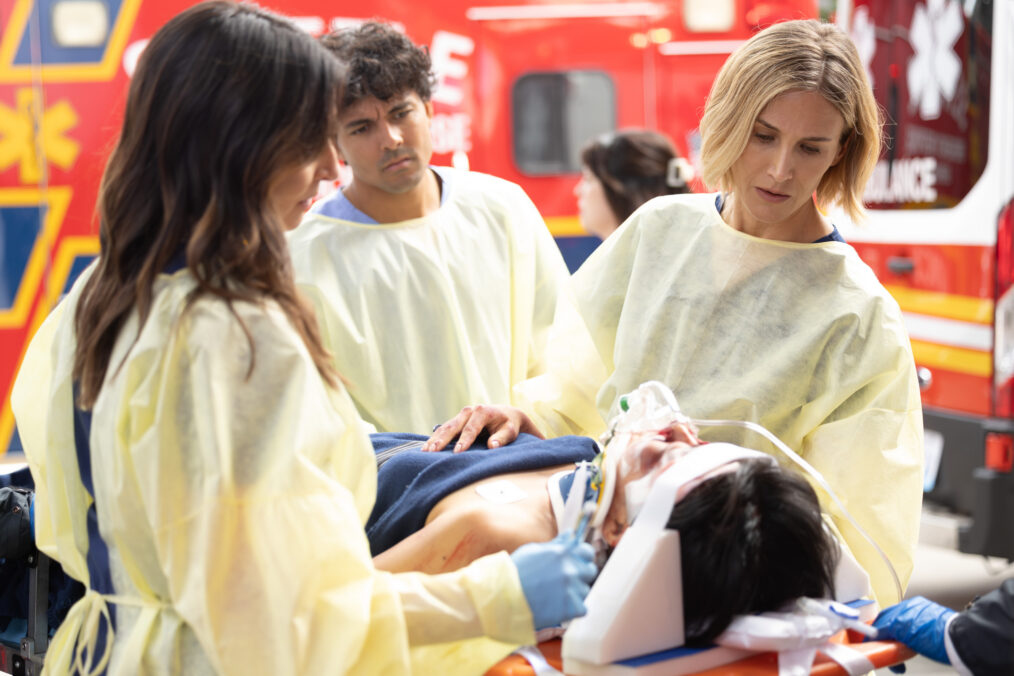 GREY’S ANATOMY - “Collide” - After a collision at Sea-Tac sends a surge of critically injured patients to Grey Sloan, the unveiling of its controversial new VIP floor is thrown into chaos as doctors race to save lives amid impossible choices. THURSDAY, OCT. 15 (10:00-11:00 p.m. EDT) on ABC. (Disney/Raymond Liu) CATERINA SCORSONE, NIKO TERHO, JEN LANDON