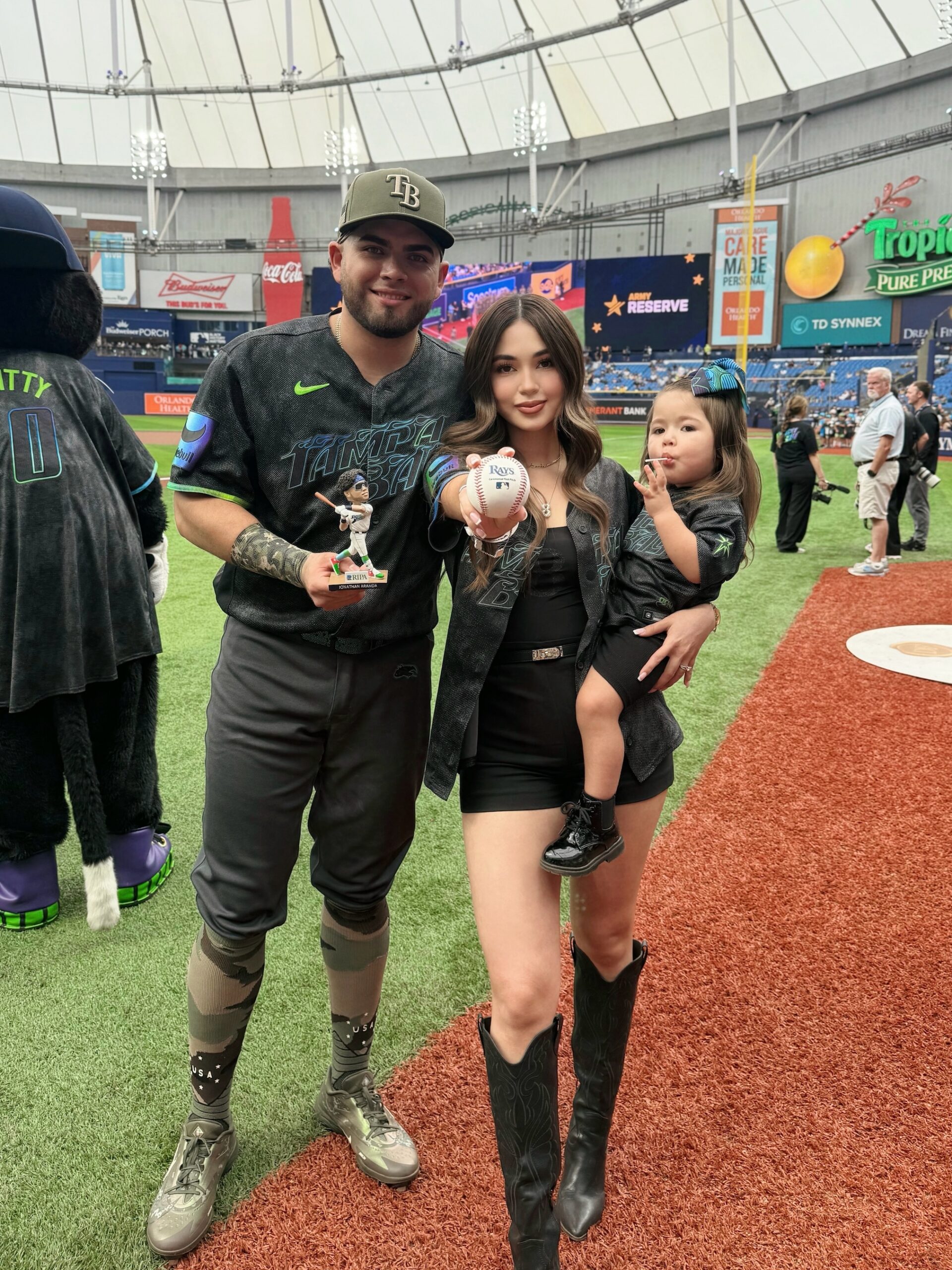 Jonathan Aranda and wife