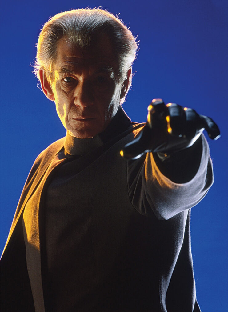 X-MEN, Ian McKellen as 'Magneto', 2000. ph: Nels Israelson / TM & Copyright ©20th Century Fox Film Corp. / Courtesy Everett Collection