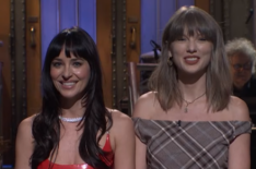 'SNL': Taylor Swift Crashes Dakota Johnson's Monologue