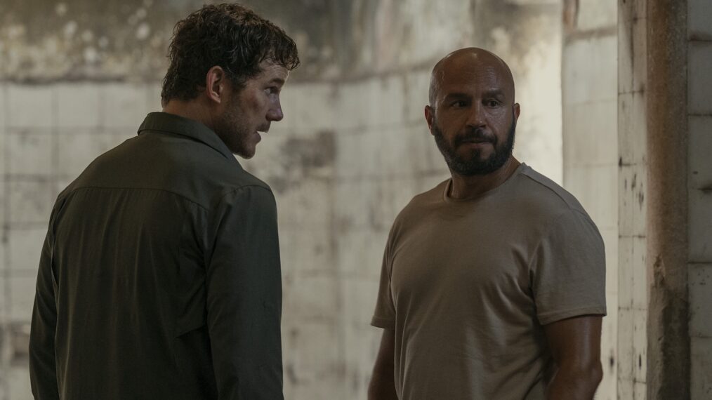 Chris Pratt (James Reece), Dar Salim (Mohammed Farooq)