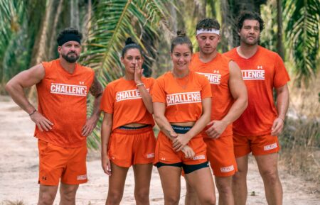[L-R] Johnny Bananas, Michele Fitzgerald, Tori Deal, Will Gagnon, Chris "CT" Tamburello in The Challenge, episode 1, season 42, streaming on Paramount+, 2026. Photo Credit: Jonne Roriz/Paramount+.