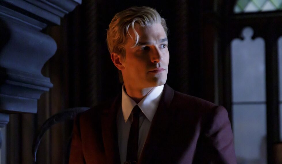 FX’s “American Horror Story 13” — “Sisters In Arms” S13, Episode 12 Pictured: Paul Anthony Kelly as Young Mr. Nas — CR: Eric Liebowitz/FX