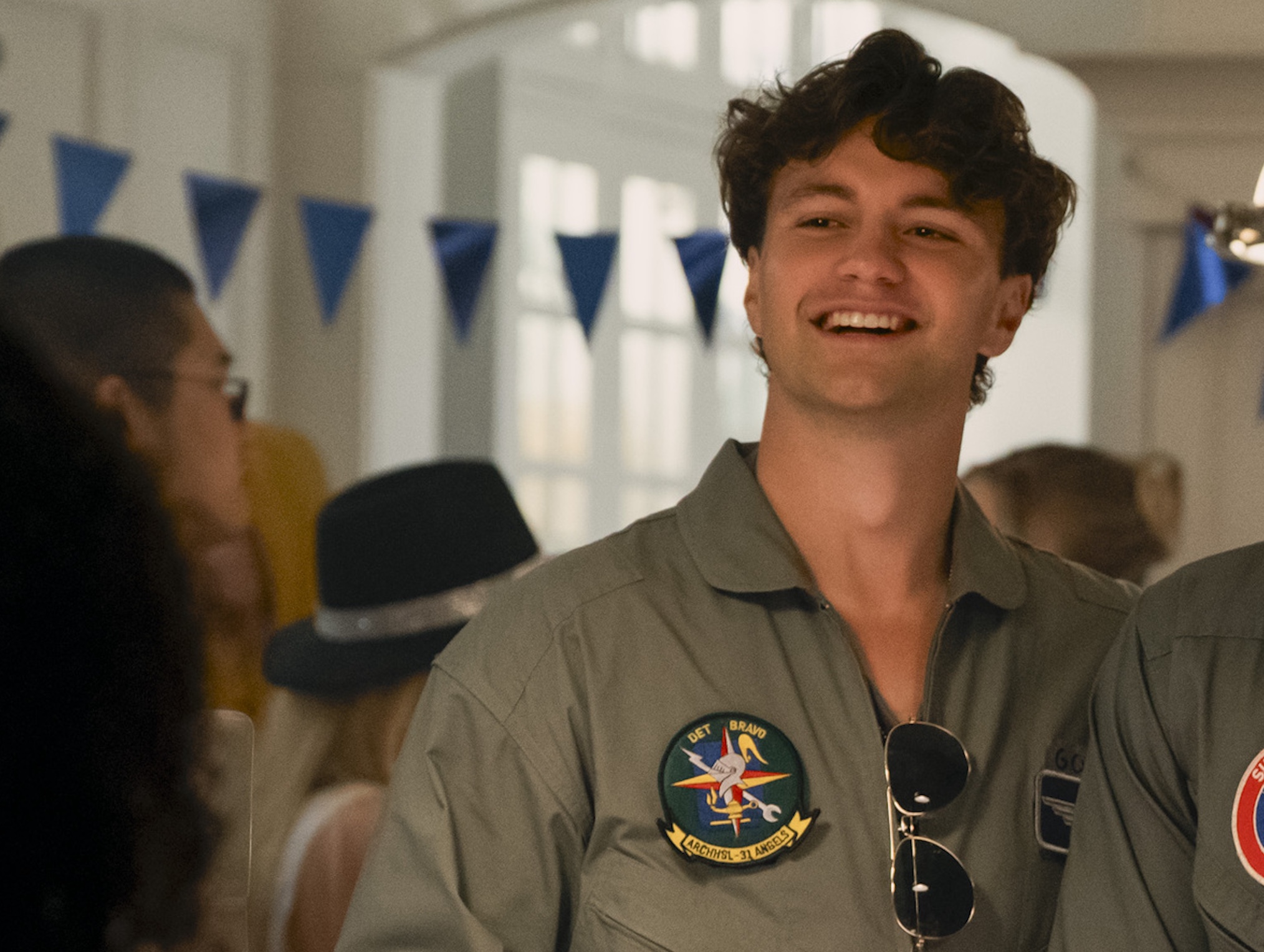 (l-r) Beau Maxwell (Khobe Clarke) in OFF CAMPUS