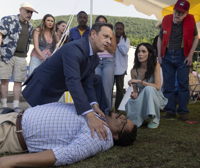 Josh Charles and Abigail Spencer — 'Best Medicine' Season 2 Episode 3