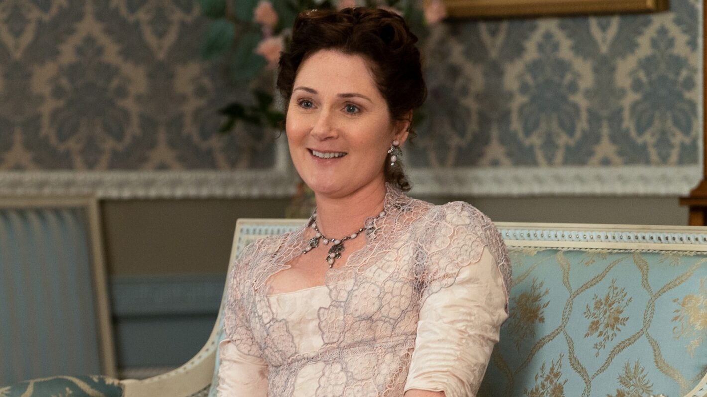 Ruth Gemmell as Lady Violet in 'Bridgerton'