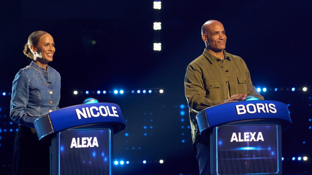 CELEBRITY WEAKEST LINK: L-R: RGIII & Grete Griffin, Ashley Iaconetti & Jared Haibon, Boris Kodjoe & Nicole Ari Parker, Alexa PenaVega & Carlos PenaVega with Host Jane Lynch (C) in the CELEBRITY WEAKEST LINK “Power Couples” Season Premiere episode airing Monday, Oct. 19 (9:01-10:00 PM ET/PT) on FOX