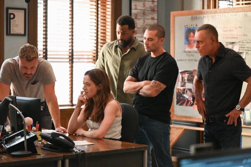 Patrick John Flueger as Officer Adam Ruzek, Marina Squerciati as Officer Kim Burgess, LaRoyce Hawkins as Officer Kevin Atwater, Benjamin Levy Aguilar as Dante Torres, Jason Beghe as Sgt. Hank Voight — 'Chicago P.D.' Season 14 Episode 2 "Don't Blink"