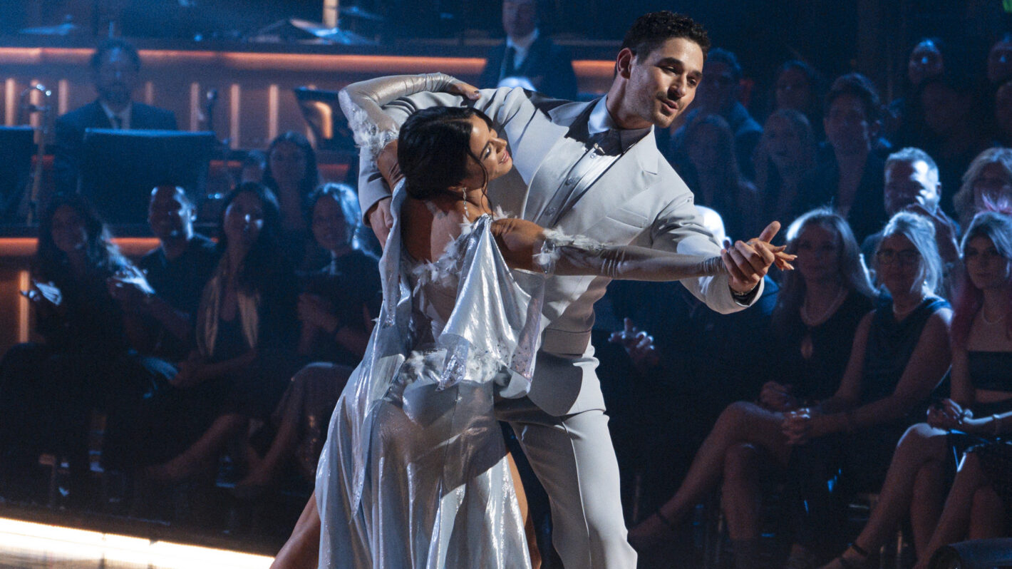 'Dancing With the Stars': Val Chmerkovskiy Choreographed for Jenna Dewan ...