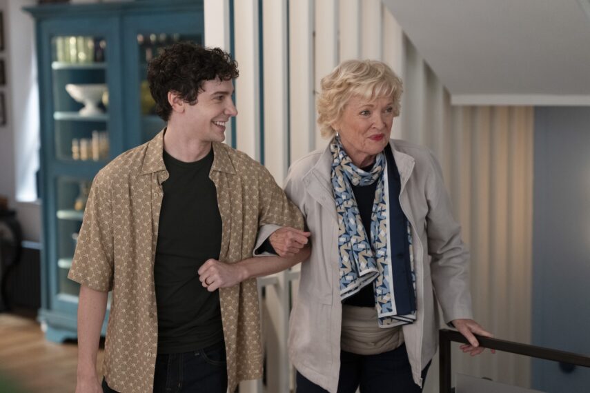 Ben Levi Ross as Teddy Tascioni and Christine Ebersole as Lydia Guðmundsdóttir in 'Elsbeth' Season 4 Episode 3