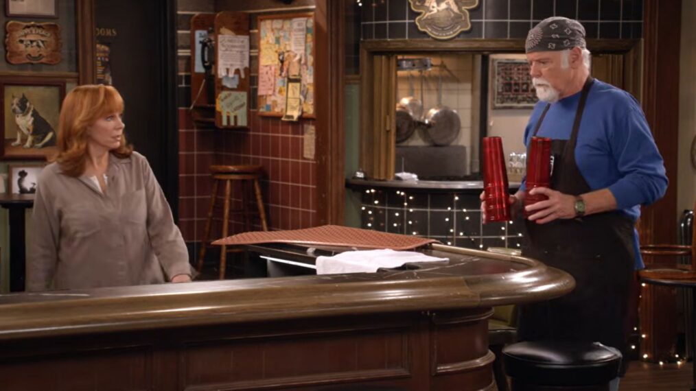 Reba McEntire and Rex Linn in 'Happy's Place' Season 3
