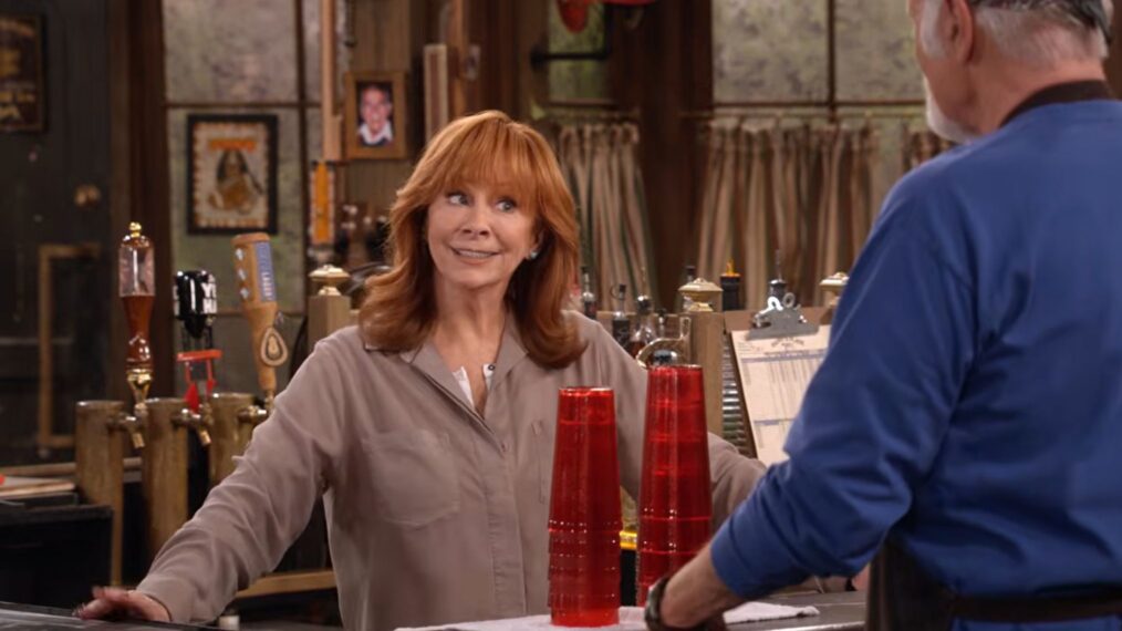 Reba McEntire in 'Happy's Place' season 3
