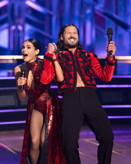 JENNA DEWAN, VALENTIN CHMERKOVSKIY