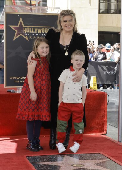 Kelly Clarkson family