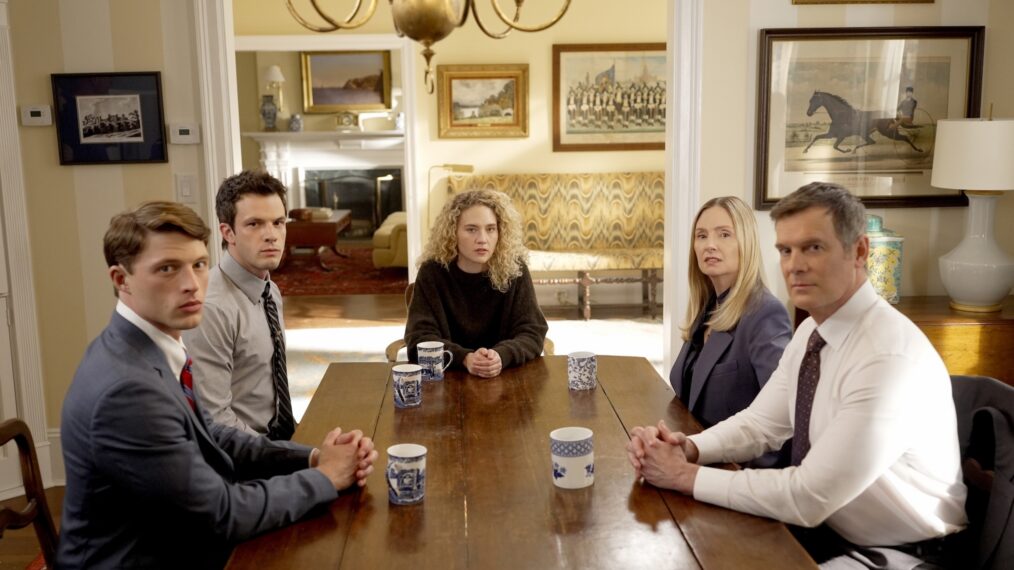 Taylor Bloom as Russ Hollingsworth, Tommy O'Brien as Mike Jr. "Micah" Hollingsworth, Kat Cunning as Clare Hollingsworth, Hope Davis as Jane Hollingsworth, Peter Krause as Mike Hollingsworth — 'Line of Fire'