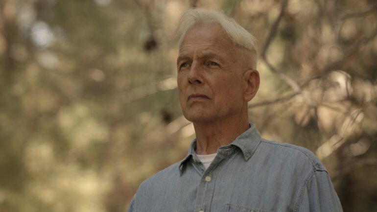 ‘NCIS: Origins’ Premiere Sneak Peek: Mark Harmon’s Gibbs Gets Shot!