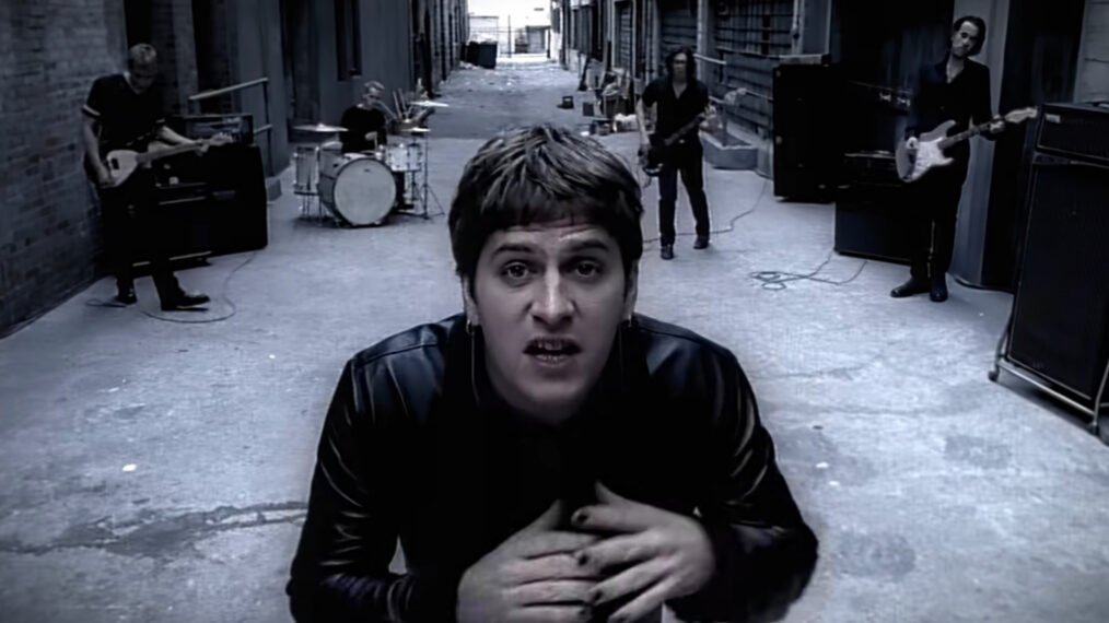 Matchbox 20 in their "Push" music video