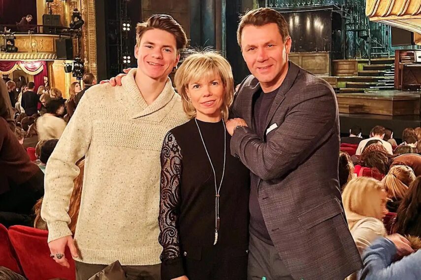 Maxim Naumov and his parents