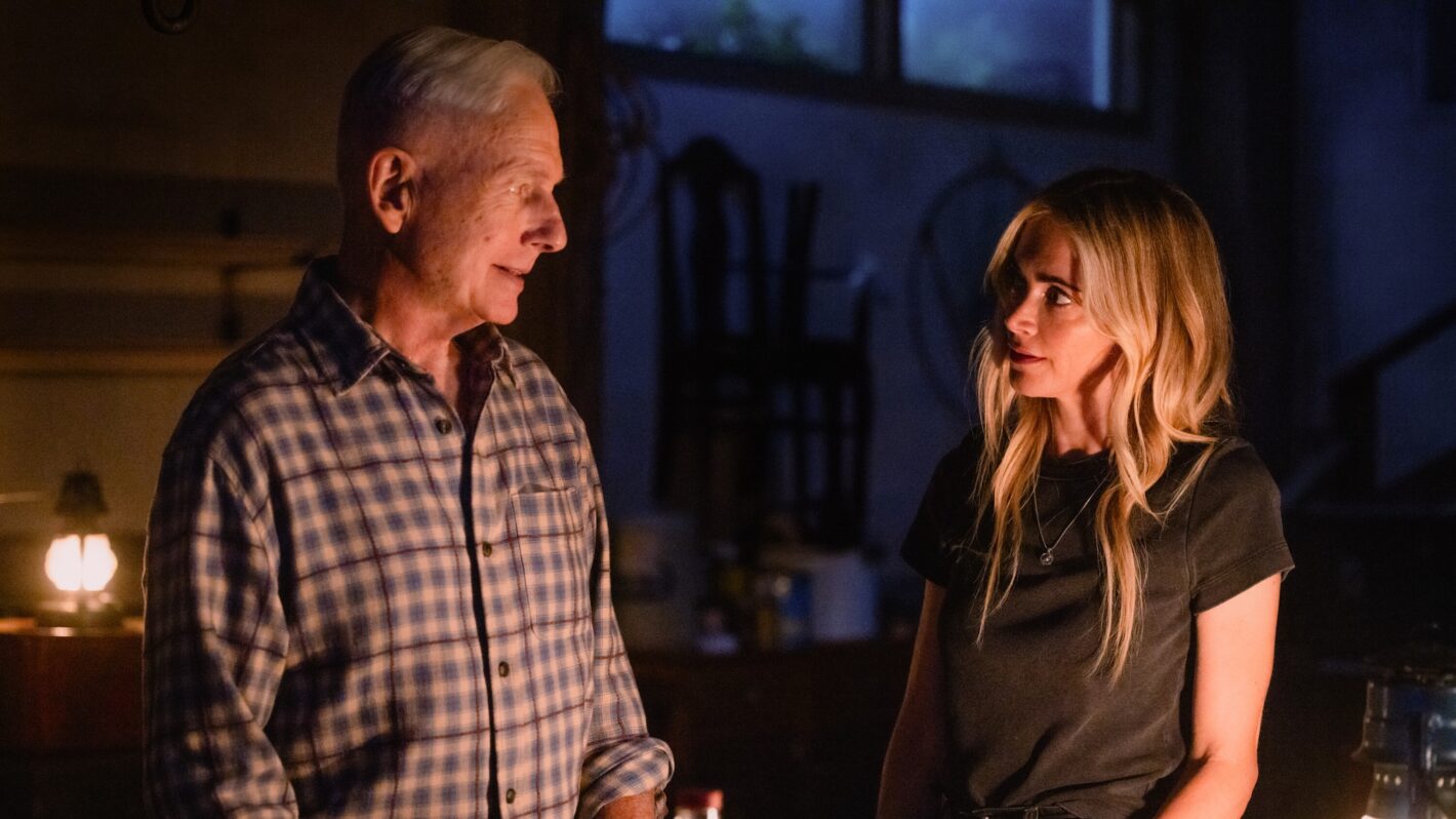 Mark Harmon as Leroy Jethro Gibbs, Emily Wickersham as Eleanor “Ellie” Bishop — 'NCIS: Origins' Season 3 Episode 4 'Shimmy Shimmy Ya'